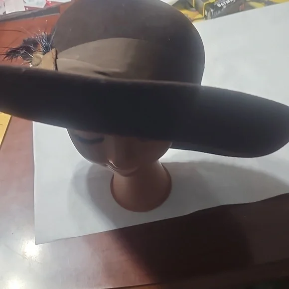 Vintage Peachfelt 100% Wool Kentucky Derby or Church Hat  display picture 1